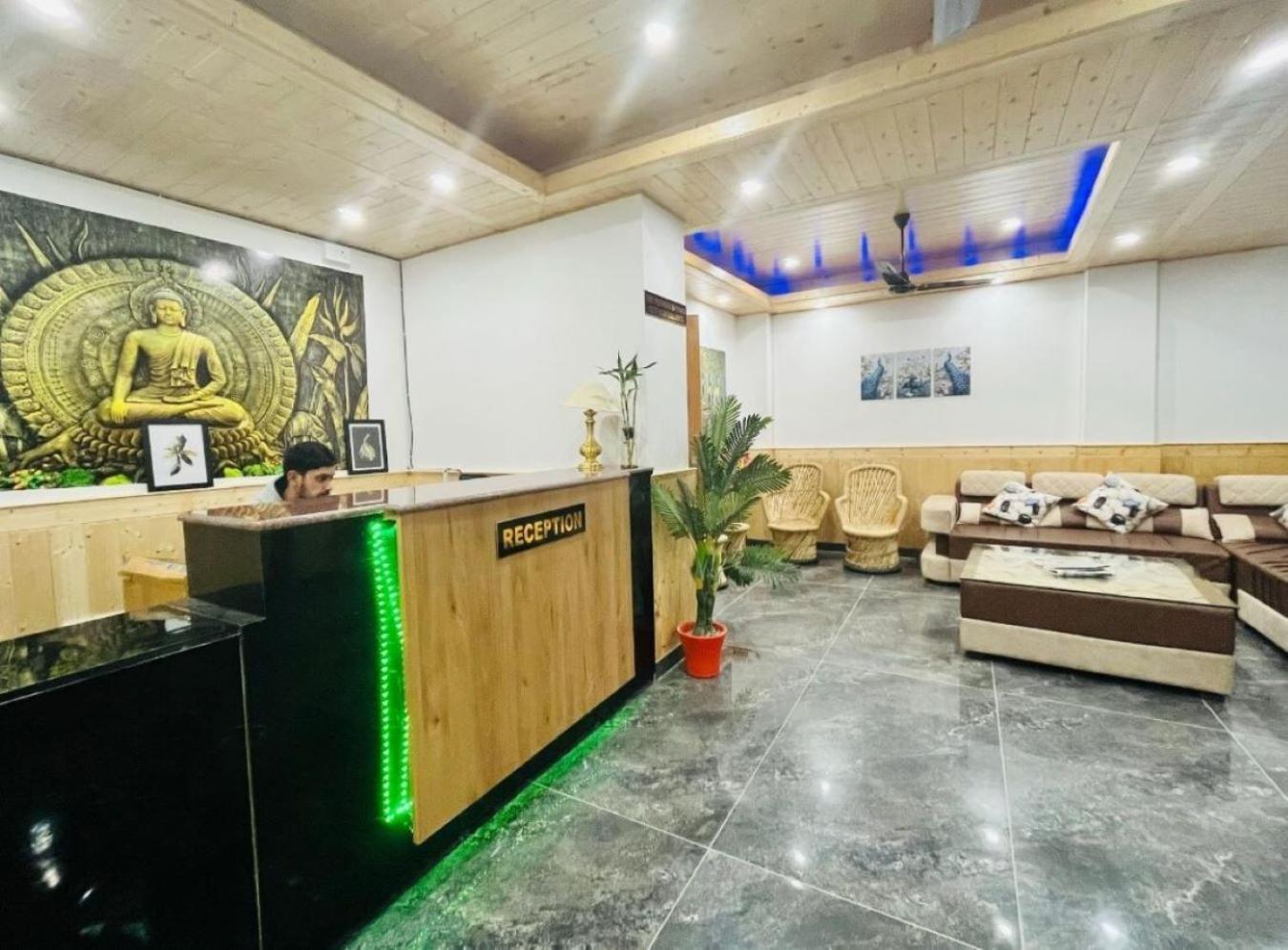 Hotel Sakura Palace Manali  Luaran gambar